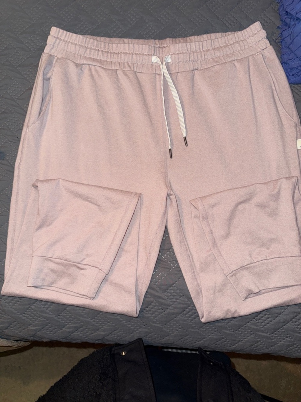 Vuori Women’s Pale Purple joggers